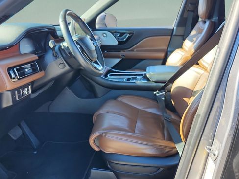 Used 2021 Lincoln Aviator Reserve w/ Equipment Group 208A image 35
