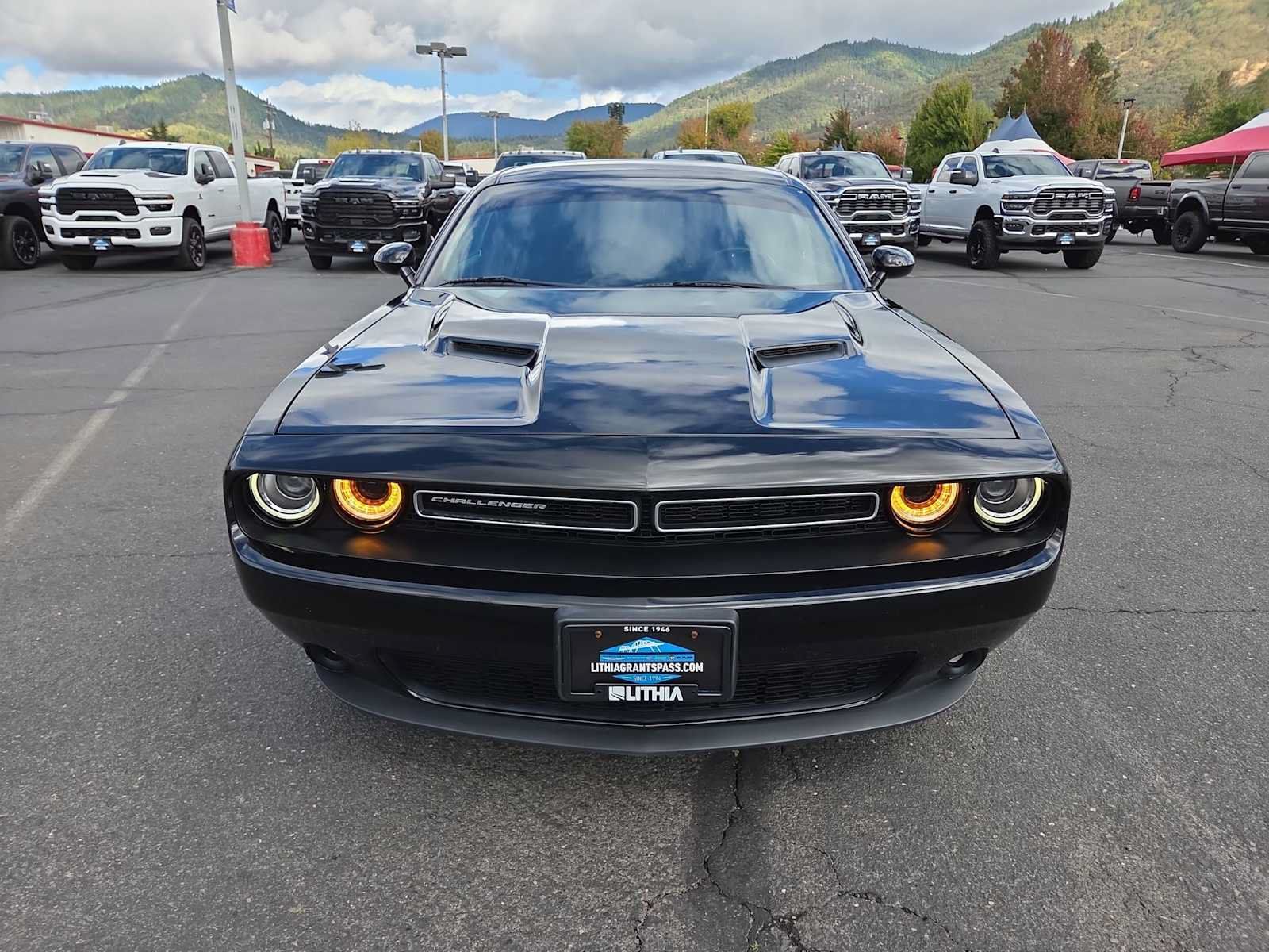 Used 2015 Dodge Challenger SXT w/ Sound Group RWD image 14