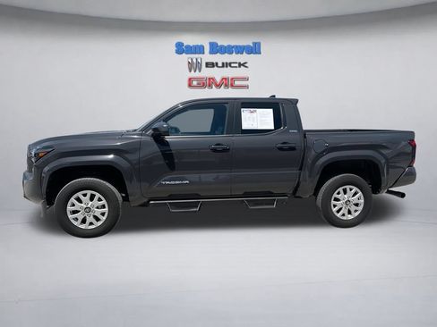 Used 2025 Toyota Tacoma SR5 RWD image 6