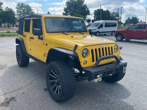 Used 2015 Jeep Wrangler Unlimited Sport w/ Quick Order Package 24S AWD/4WD image 3
