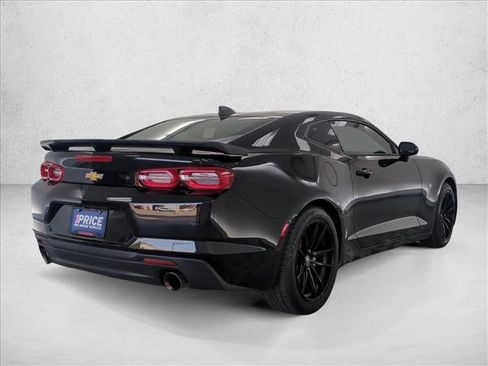 Used 2023 Chevrolet Camaro LT RWD image 5