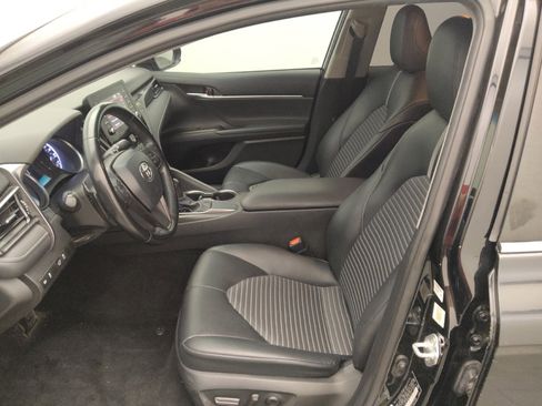 Used 2021 Toyota Camry SE image 17