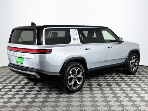 Used 2024 Rivian R1S Adventure AWD/4WD image 8