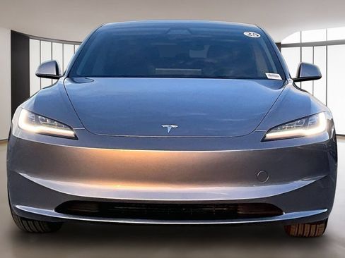 Used 2025 Tesla Model 3 Long Range RWD image 2