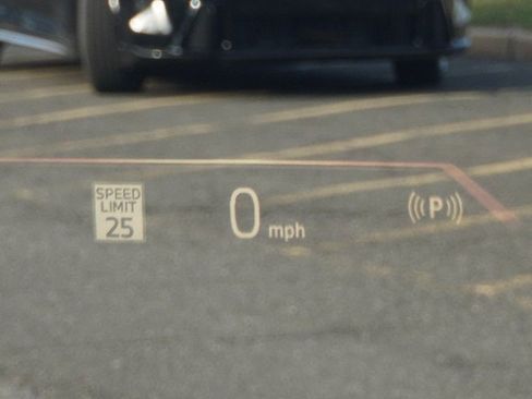 Used 2025 BMW X7 xDrive40i w/ Premium Package image 53