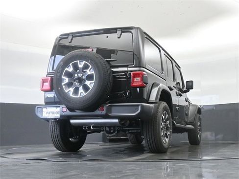 New 2025 Jeep Wrangler Sahara image 30