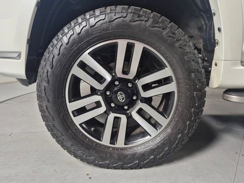 Certified 2017 Toyota 4Runner Limited AWD/4WD image 10