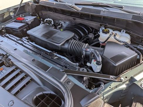 Used 2025 Chevrolet Silverado 1500 LT image 39