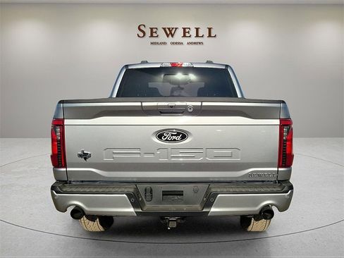 New 2025 Ford F150 XLT w/ Equipment Group 302A MID image 4