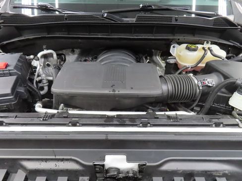 Used 2023 GMC Sierra 1500 AT4 w/ Technology Package AWD/4WD image 39