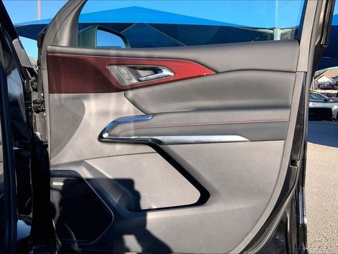 Certified 2024 Chevrolet Traverse RS w/ LPO, Floor Liner Package image 22