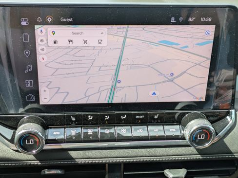 New 2024 Chevrolet Colorado LT w/ LT Convenience Package II image 12