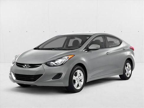 Used 2013 Hyundai Elantra Limited FWD image 1
