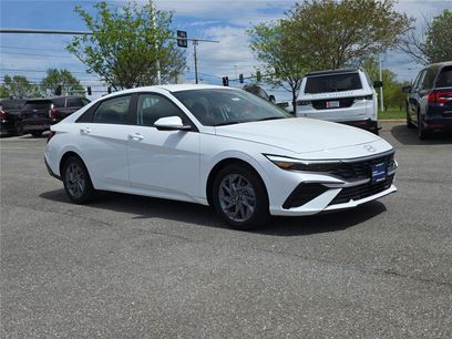 Certified 2025 Hyundai Elantra Blue