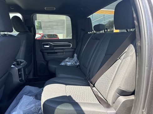 New 2026 RAM 2500 Big Horn AWD/4WD image 19