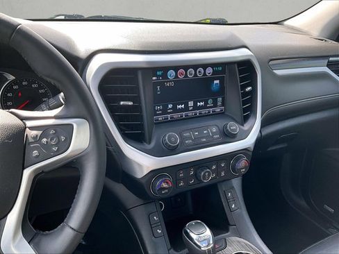 Used 2019 GMC Acadia SLT w/ Black Edition image 8