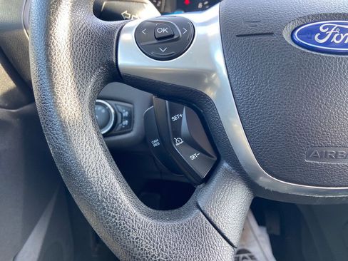 Used 2015 Ford Escape SE w/ SE Chrome Package image 22