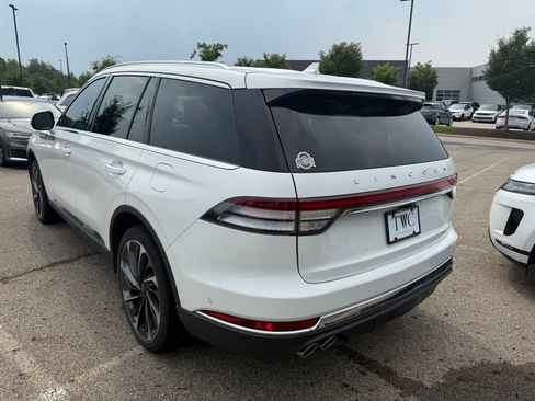 Used 2023 Lincoln Aviator Reserve w/ Equipment Group 201A AWD/4WD image 7