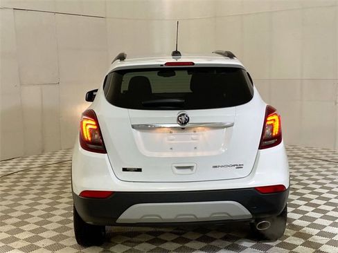 Certified 2022 Buick Encore Preferred image 18
