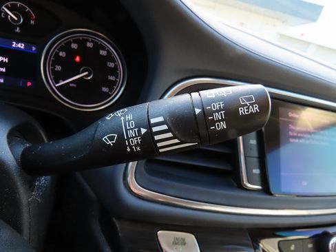 Used 2020 Buick Enclave Essence w/ Sport Touring Edition image 36