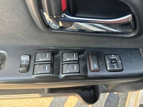 Used 2011 GMC Canyon SLE AWD/4WD image 11