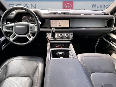 Used 2023 Land Rover Defender 110 SE AWD/4WD image 7