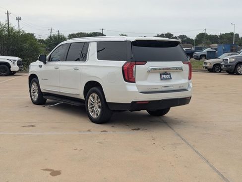 Used 2022 GMC Yukon XL SLT w/ SLT Premium Package RWD image 7