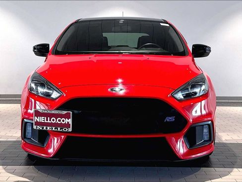 Used 2018 Ford Focus RS AWD/4WD image 13