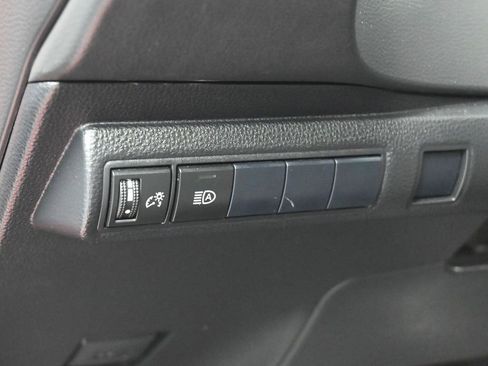 Used 2020 Toyota Corolla LE image 14