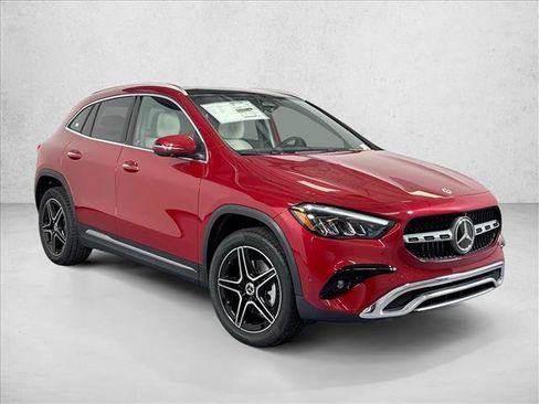 Used 2026 Mercedes-Benz GLA 250 4MATIC image 3
