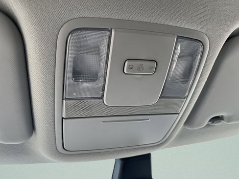 Used 2025 Kia Soul LX w/ LX Technology Package FWD image 27