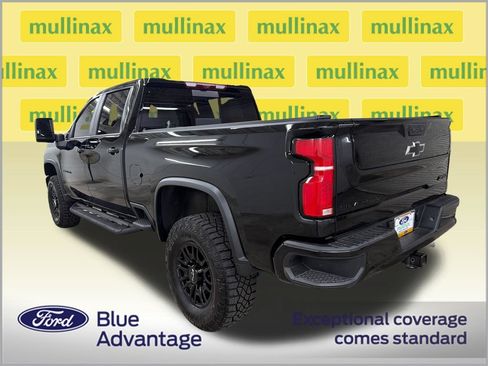Used 2026 Chevrolet Silverado 2500 ZR2 AWD/4WD image 11