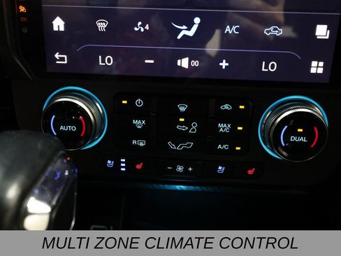 Used 2020 Ford F150 Lariat w/ Equipment Group 502A Luxury AWD/4WD image 40