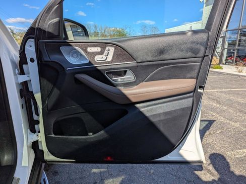 Used 2020 Mercedes-Benz GLS 450 4MATIC image 28