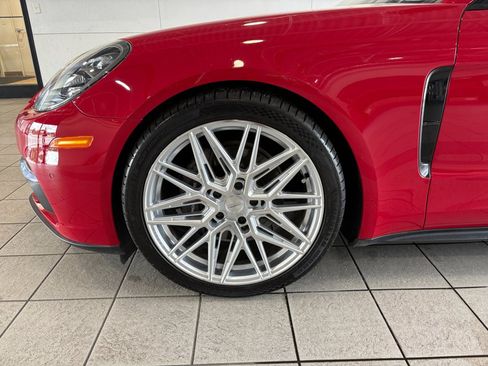Used 2018 Porsche Panamera w/ Premium Package Plus RWD image 27