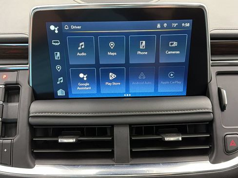 Used 2024 Chevrolet Suburban High Country AWD/4WD image 19