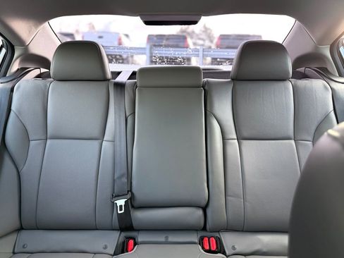 Used 2022 Subaru Legacy Limited image 25