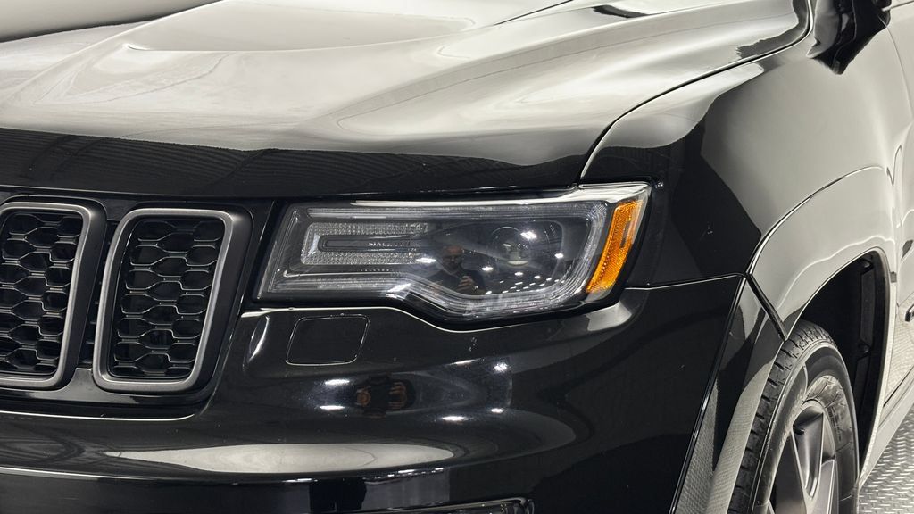 Used 2019 Jeep Grand Cherokee Limited X AWD/4WD image 3