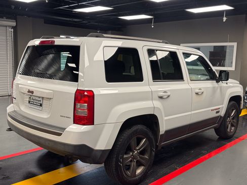 Used 2016 Jeep Patriot 75th Anniversary w/ Power Value Group AWD/4WD image 6