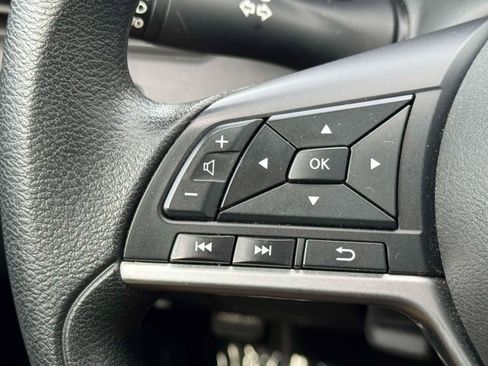 Used 2024 Nissan Altima 2.5 SV image 19