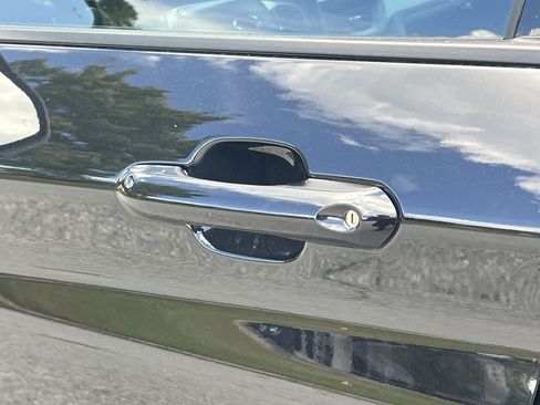 New 2026 Ford Explorer Active RWD image 25