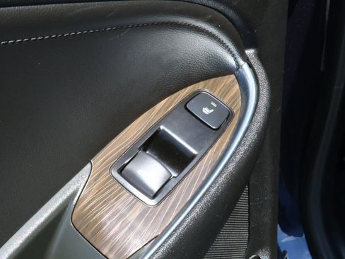 Used 2022 Chevrolet Malibu Premier FWD image 22