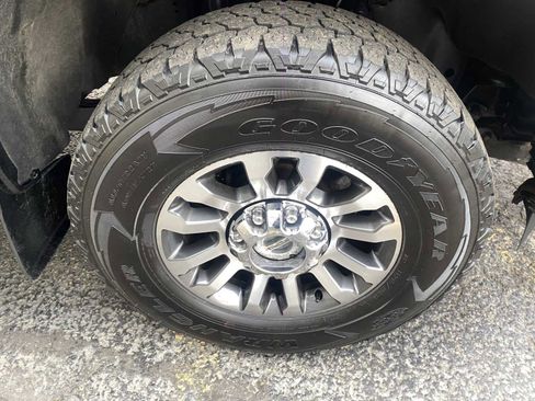 Used 2015 Ford F250 XLT w/ XLT Value Package image 37