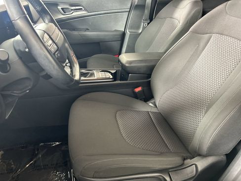 Used 2026 Kia Sportage LX FWD image 21
