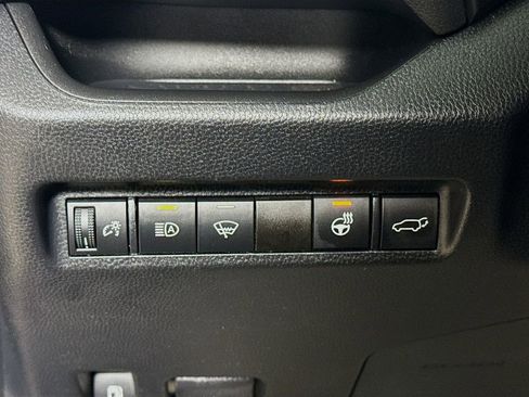 Certified 2022 Toyota RAV4 XLE Premium image 8