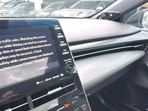 Used 2019 Toyota Avalon Touring image 21