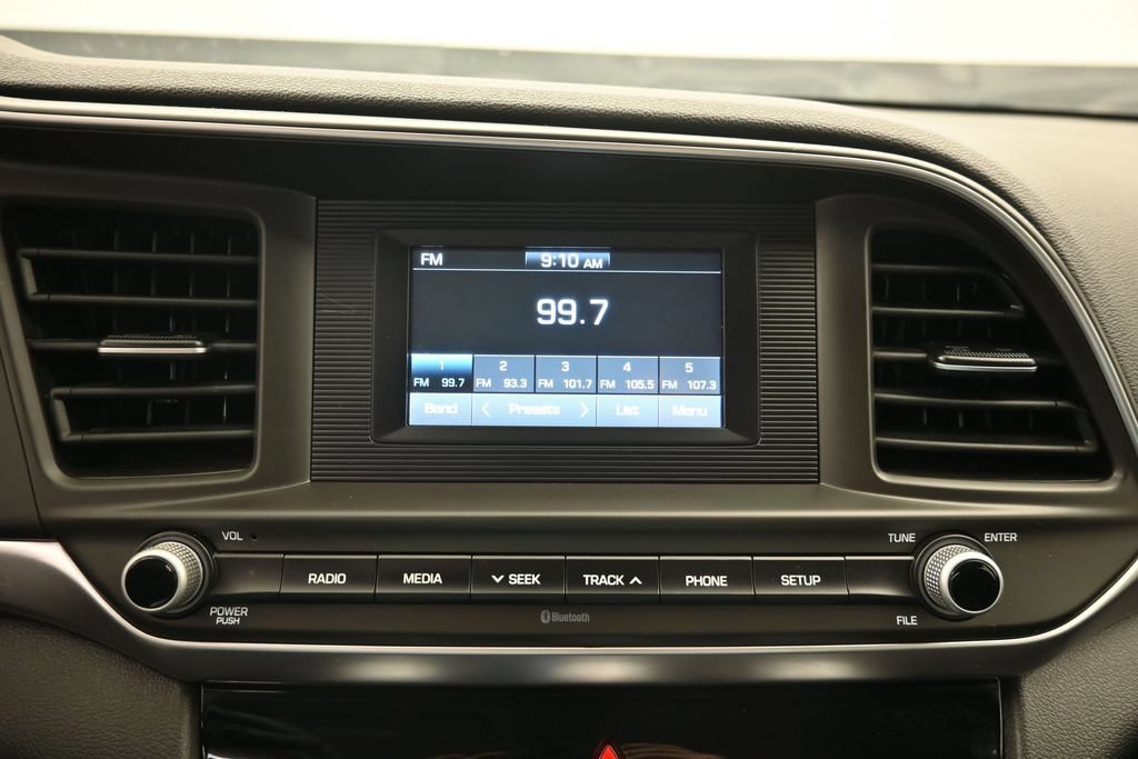 Used 2019 Hyundai Elantra SE w/ Cargo Package FWD image 13