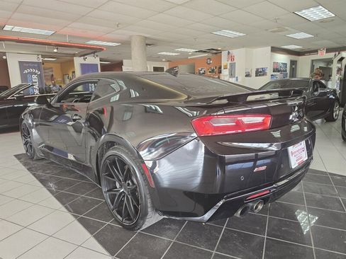Used 2017 Chevrolet Camaro SS RWD image 6