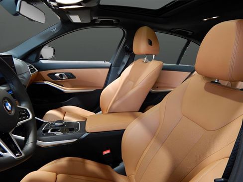 Used 2025 BMW 330i xDrive 330i xDrive image 19