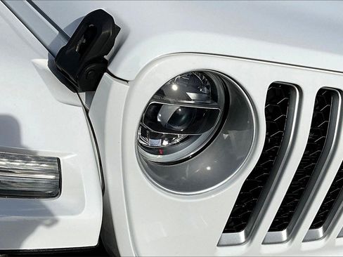 Used 2022 Jeep Wrangler Unlimited Sahara w/ Cold Weather Group image 29